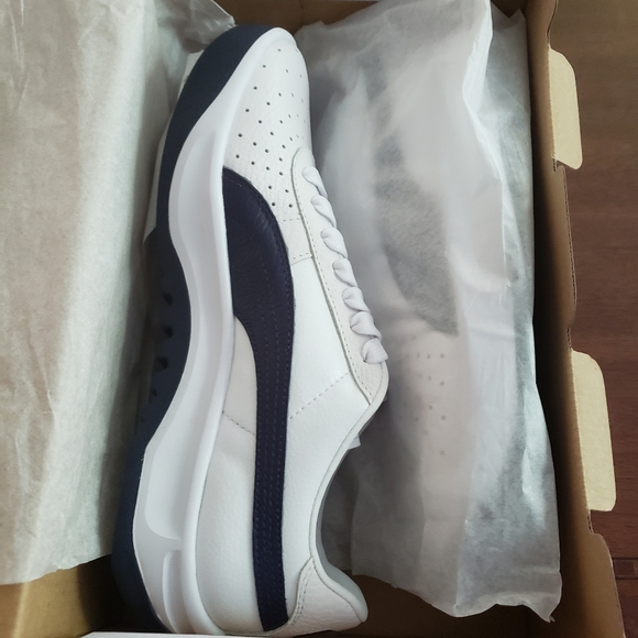 PUMA - Picture 3 of 5